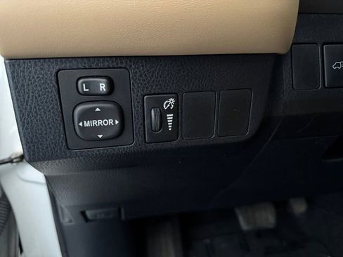 Used 2016 Toyota RAV4 XLE image 5