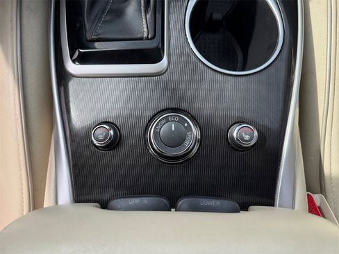 Used 2019 INFINITI QX60 Luxe w/ Essential Package image 16