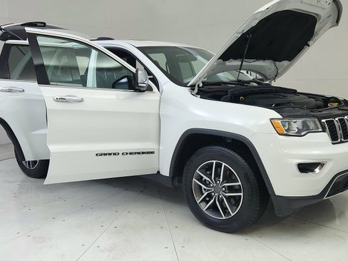 Used 2021 Jeep Grand Cherokee Limited w/ Luxury Group II RWD image 9