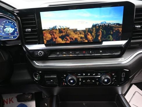 Used 2024 Chevrolet Silverado 1500 High Country w/ Midnight Edition image 10