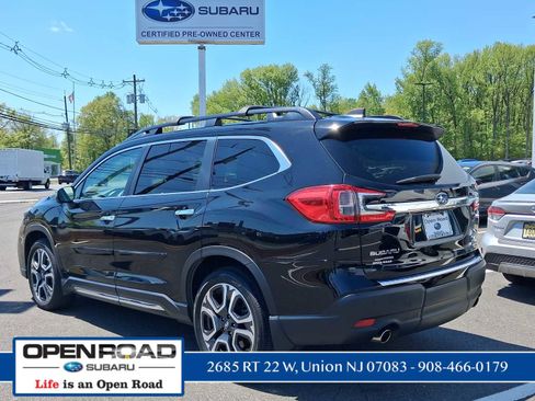 Used 2023 Subaru Ascent Touring AWD/4WD image 4
