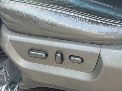 Used 2012 Ford F250 Lariat w/ Lariat Ultimate Pkg image 28