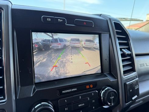 Used 2021 Ford F250 XLT w/ XLT Premium Package AWD/4WD image 35