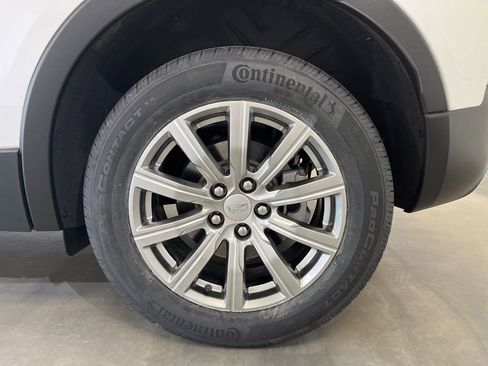 Used 2023 Cadillac XT4 Premium Luxury w/ Cold Weather Package AWD/4WD image 10