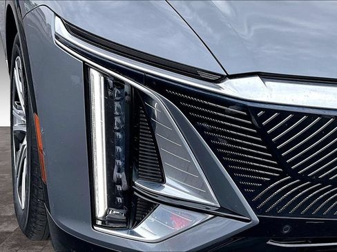 Used 2023 Cadillac Lyriq 2WD image 30