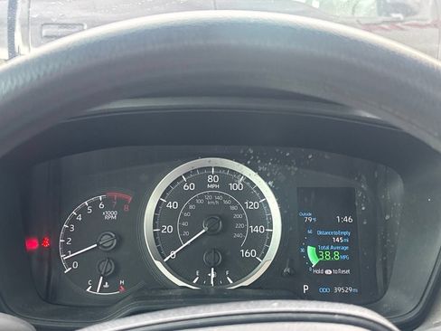Used 2021 Toyota Corolla LE FWD image 21