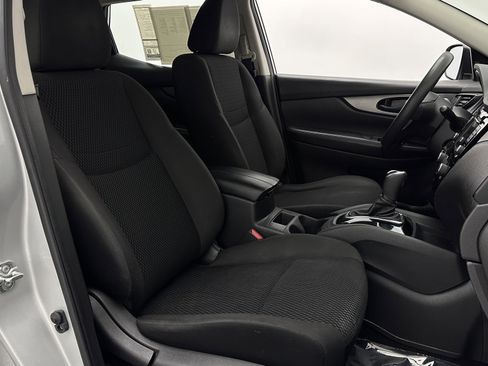 Used 2020 Nissan Rogue Sport S FWD image 31