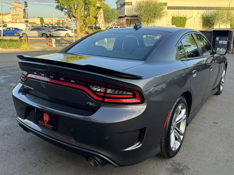 Used 2022 Dodge Charger R/T RWD image 18