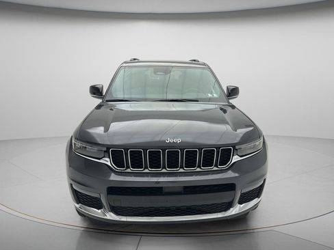 Used 2024 Jeep Grand Cherokee L Limited AWD/4WD image 2