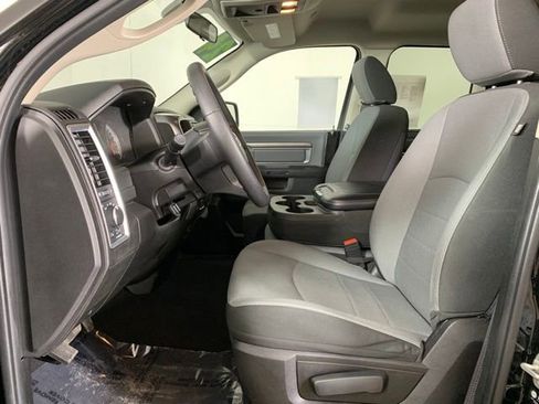 Used 2024 RAM 1500 Classic SLT AWD/4WD image 12