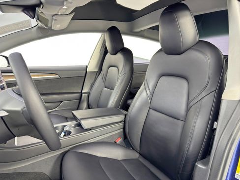 Used 2023 Tesla Model 3 Standard Range image 37