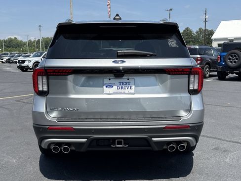 Certified 2025 Ford Explorer Platinum w/ Ultimate Package RWD image 23