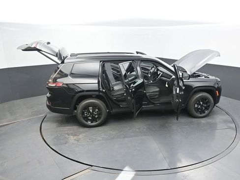 New 2026 Jeep Grand Cherokee L 4WD image 73