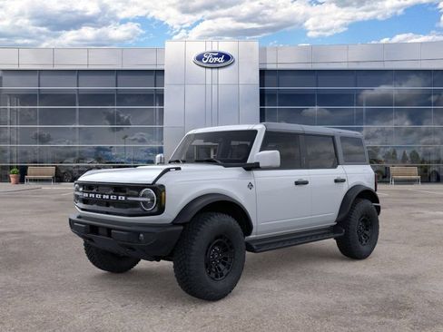 New 2026 Ford Bronco Outer Banks w/ Sasquatch Package AWD/4WD image 1