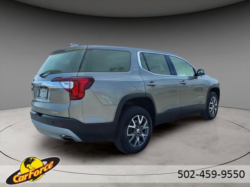 Used 2023 GMC Acadia SLE image 9
