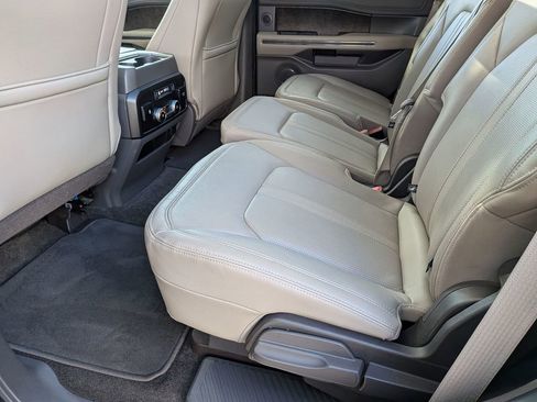 Used 2018 Ford Expedition Limited w/ Equipment Group 301A image 30