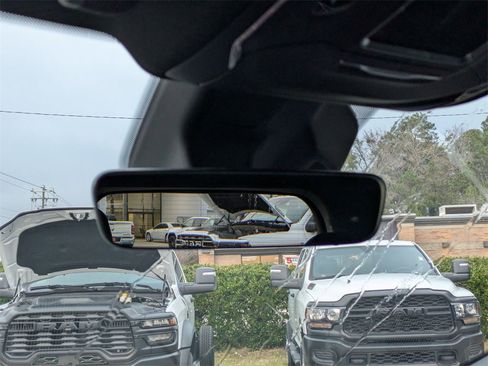 New 2025 Jeep Grand Cherokee Laredo image 25