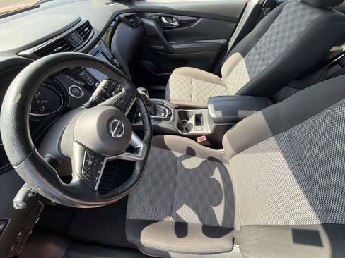 Used 2021 Nissan Rogue Sport SV FWD image 10