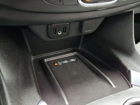 Certified 2023 Chevrolet Traverse LT FWD image 26