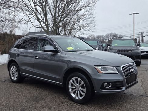 Used 2016 Audi Q5 2.0T Premium Plus w/ Technology Package image 8