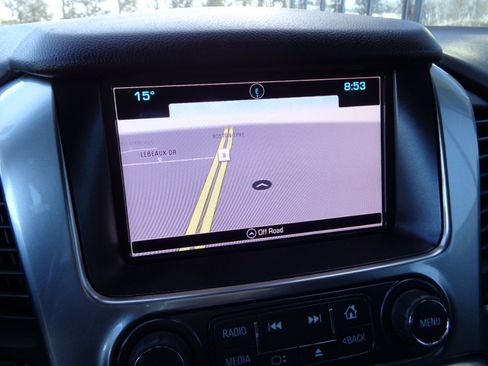 Used 2019 Chevrolet Tahoe LT w/ Luxury Package image 12