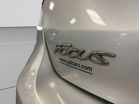 Used 2018 Ford Focus Titanium FWD image 42