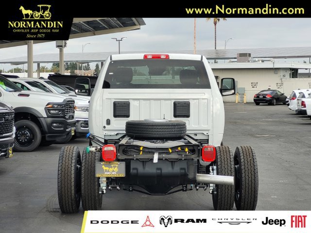 New 2025 RAM 4500 Tradesman AWD/4WD image 4