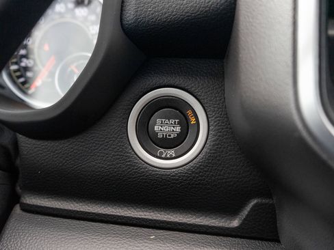 Used 2019 RAM 2500 Big Horn w/ Night Edition AWD/4WD image 21