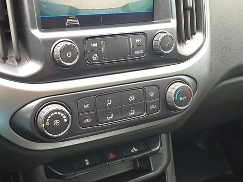 Used 2022 Chevrolet Colorado LT image 31