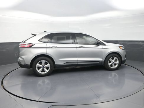 Used 2019 Ford Edge SE AWD/4WD image 11