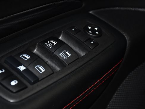 Used 2025 Dodge Durango GT AWD/4WD image 32