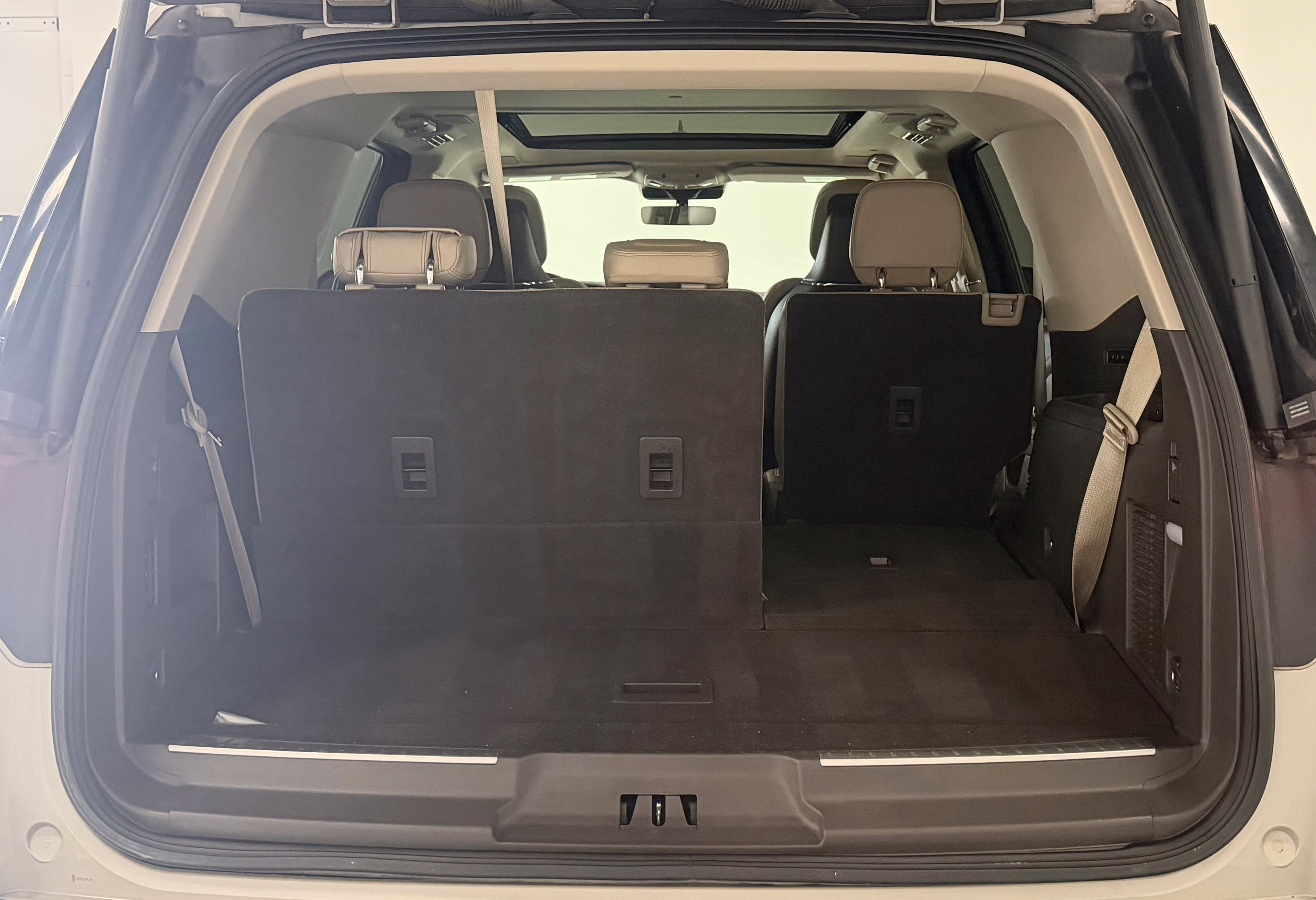 Used 2023 Lincoln Navigator Reserve AWD/4WD image 29
