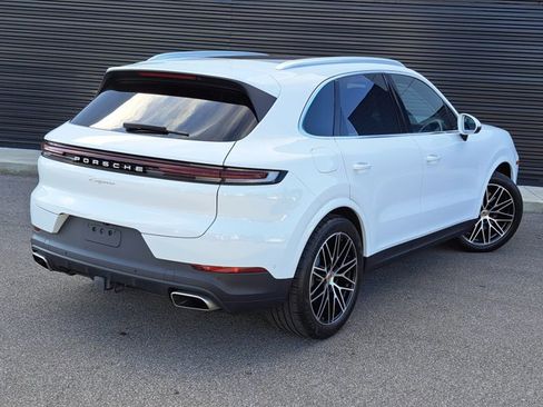 Certified 2024 Porsche Cayenne image 7