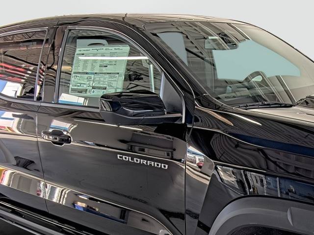 New 2026 Chevrolet Colorado ZR2 w/ Technology Package AWD/4WD image 17