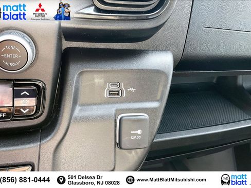 Used 2025 RAM ProMaster 2500 w/ Convenience Group image 32