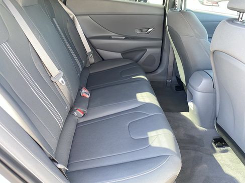 Certified 2025 Hyundai Elantra Sport image 13