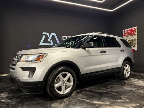 Used 2019 Ford Explorer 4WD image 1