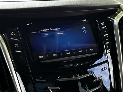 Used 2015 Cadillac Escalade Luxury RWD image 19
