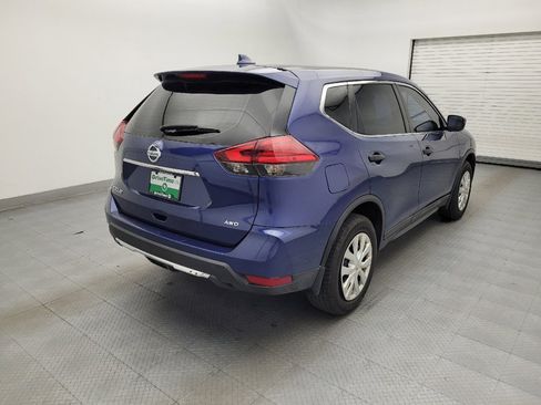 Used 2017 Nissan Rogue S AWD/4WD image 9