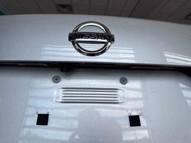 Used 2023 Nissan Sentra SV FWD image 16