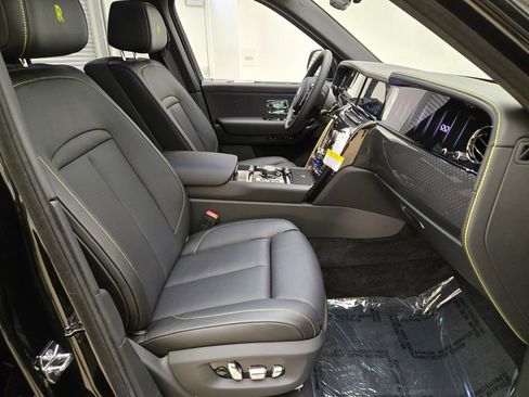 New 2026 Rolls-Royce Cullinan Black Badge AWD/4WD image 24