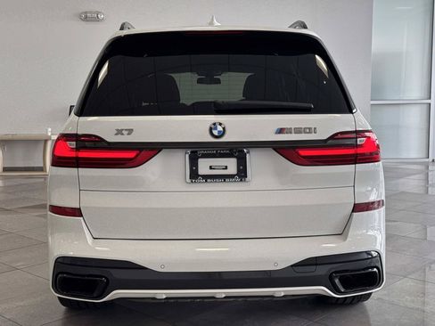 Used 2022 BMW X7 M50i AWD/4WD image 26