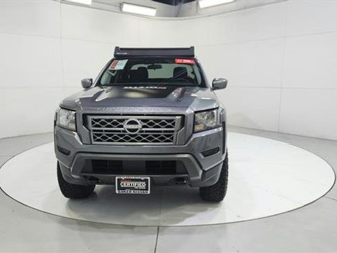 Used 2024 Nissan Frontier SV w/ Technology Package image 2