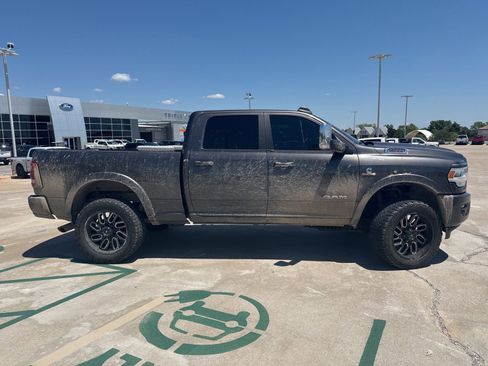 Used 2019 RAM 2500 Laramie AWD/4WD image 2