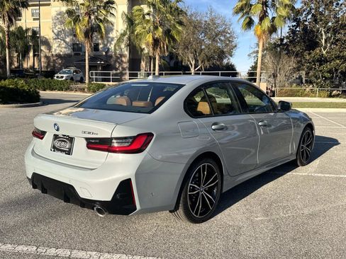 Used 2024 BMW 330e image 4