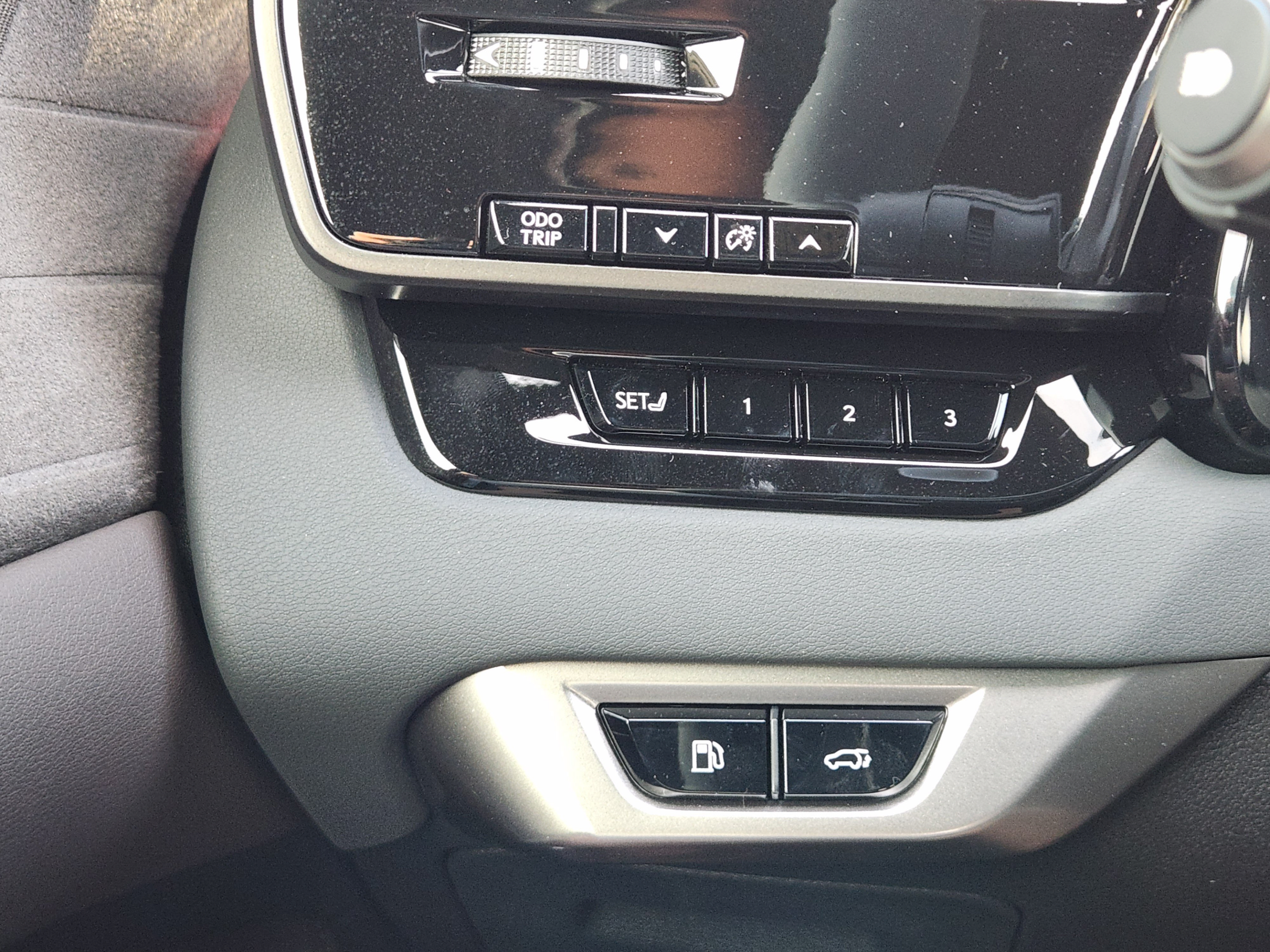 New 2026 Lexus RX 350 w/ Convenience Package AWD/4WD image 13