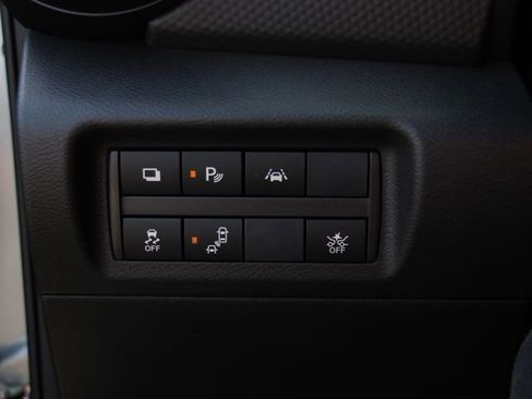 Certified 2025 Nissan Kicks Play S FWD image 23