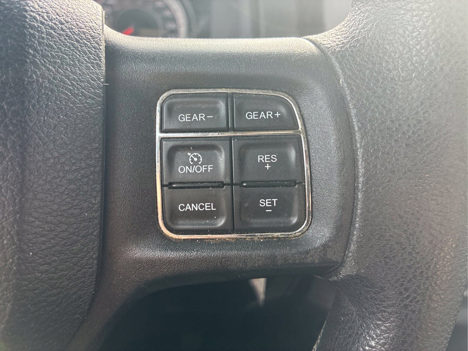 Certified 2017 RAM 1500 Express AWD/4WD image 15