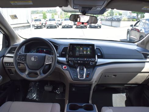 Used 2019 Honda Odyssey EX image 25