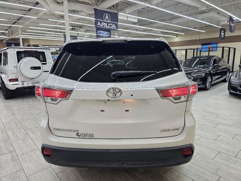 Used 2015 Toyota Highlander XLE AWD/4WD image 7